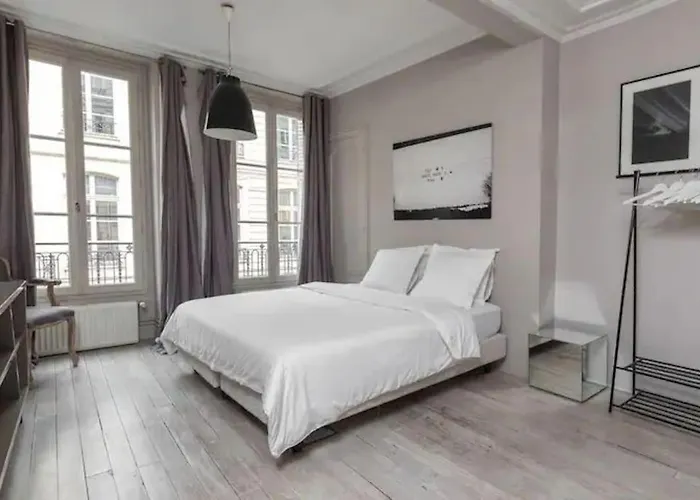 Saint-honore Luxurious 2 Bedrooms 120m2 Διαμέρισμα *