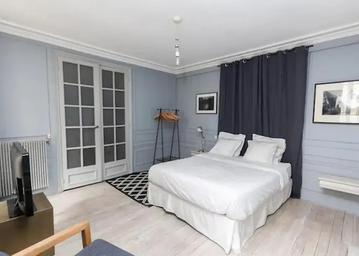 Saint-honore Luxurious 2 Bedrooms 120m2